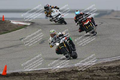 media/Nov-29-2025-TrackDaz (Sat) [[10ae2d9bce]]/A Group/Session 3 (Outside Grapevine)/